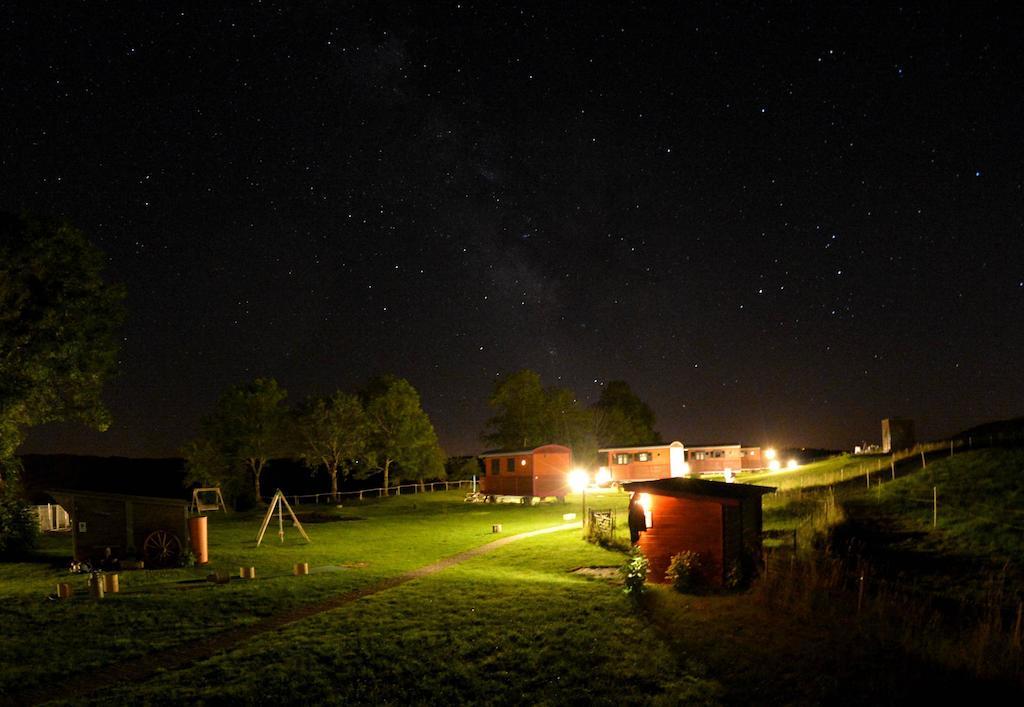 Domaine De La Chaux De Revel Guest House Saint-Martin-Valmeroux ภายนอก รูปภาพ