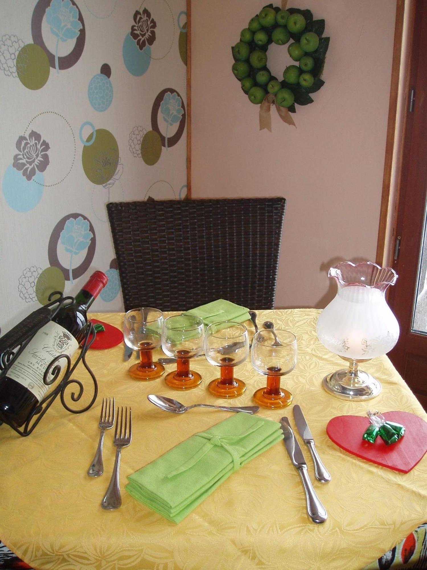 Domaine De La Chaux De Revel Guest House Saint-Martin-Valmeroux ภายนอก รูปภาพ