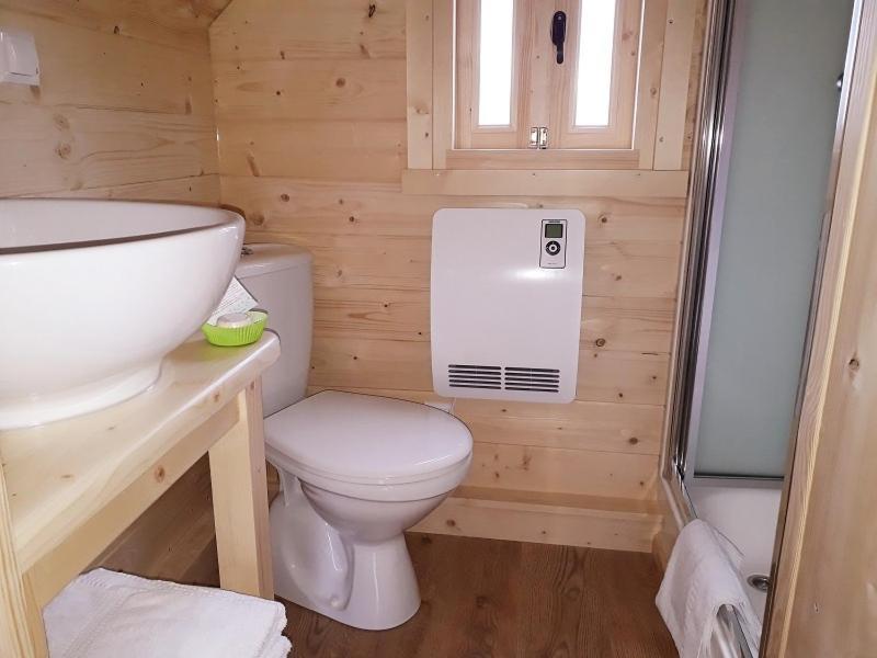 Domaine De La Chaux De Revel Guest House Saint-Martin-Valmeroux ภายนอก รูปภาพ