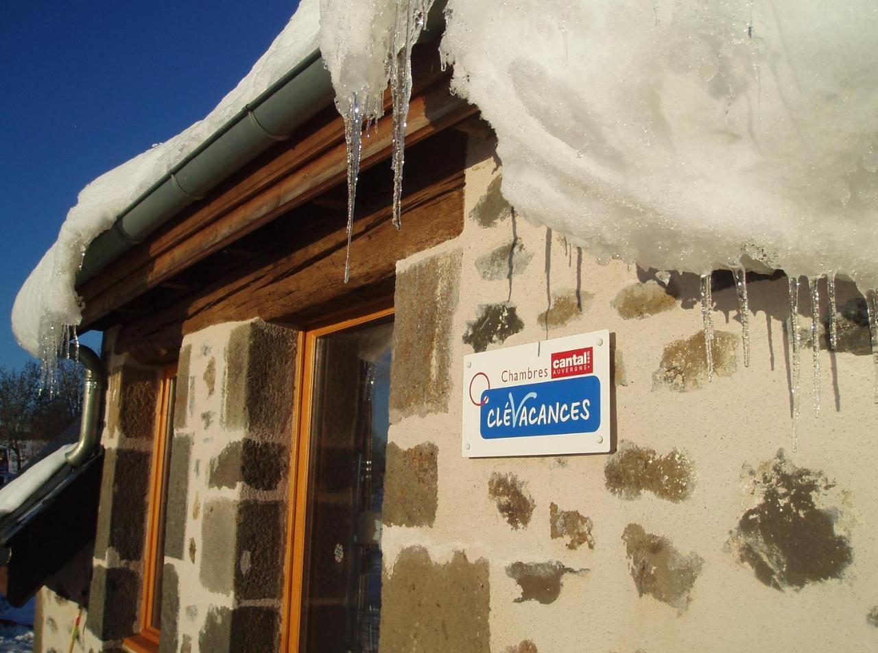 Domaine De La Chaux De Revel Guest House Saint-Martin-Valmeroux ภายนอก รูปภาพ
